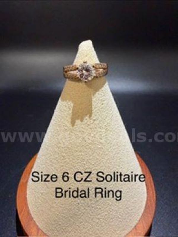 Gorgeous, Ladies, Size 6, Real 24k Gold Filled, CZ Solitaire Bridal Ring W/Accents