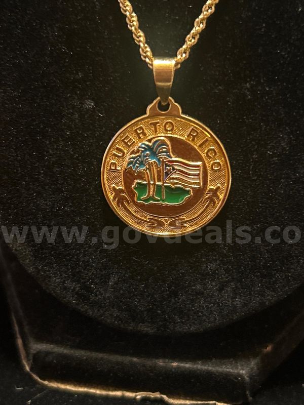 18” 2MM, Diamond Cut Rope Necklace, W/Puerto Rico Pendant, 24K Gold Filled.