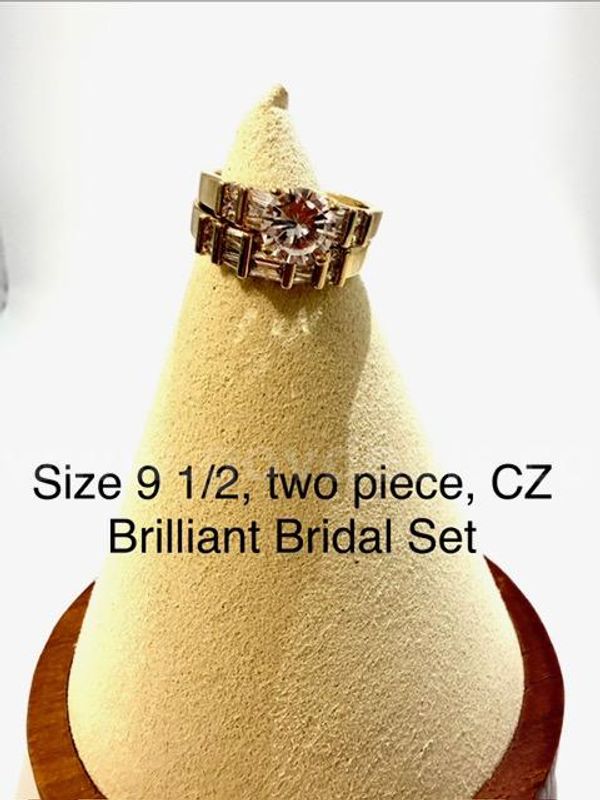 Beautiful, Ladies Size 9 1/2, 2 Piece CZ Brilliant Bridal Wedding Set, 24k Real Gold Filled