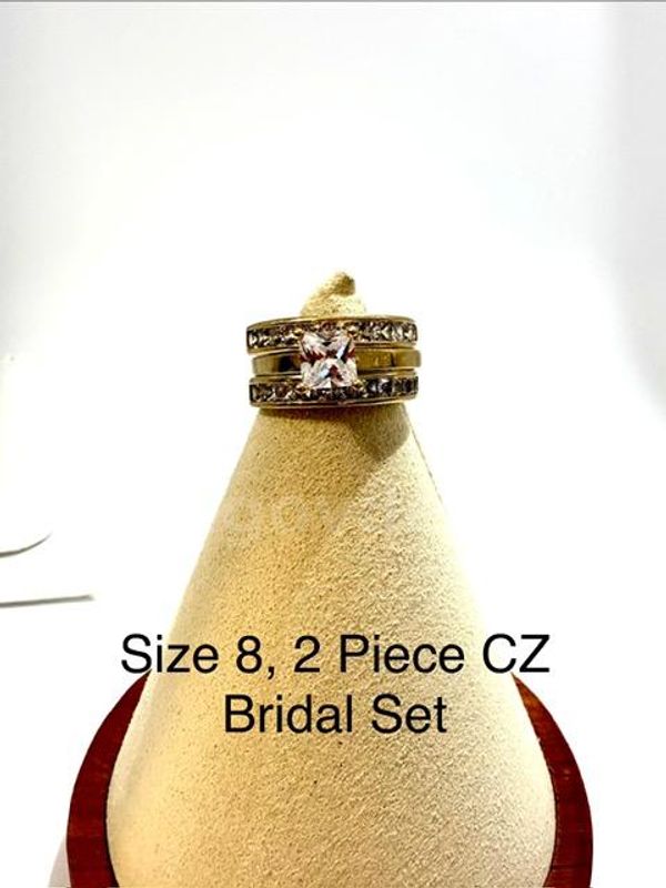 Stunning, Ladies Size 8, 2 Piece CZ Bridal Set, 24k Real Gold Filled