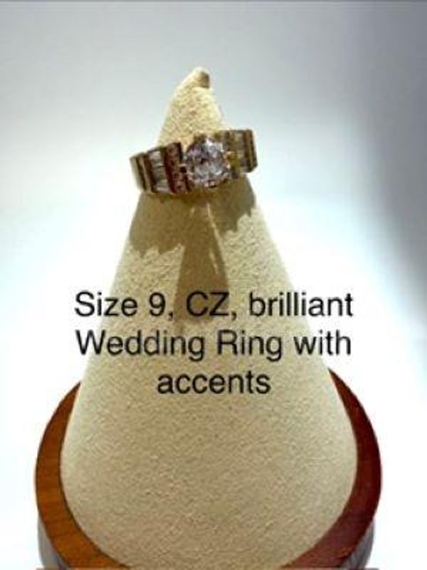 Beautiful, Ladies Size 9, CZ Brilliant Wedding Ring w/Accents, 24k Real Gold Filled