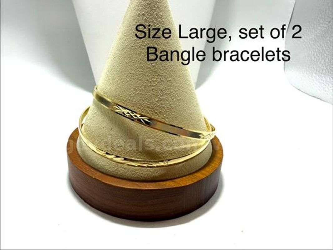 Beautiful, Set of (2), Size Large, Real 24k Gold Filled, Diamond Cut Bangle Bracelets
