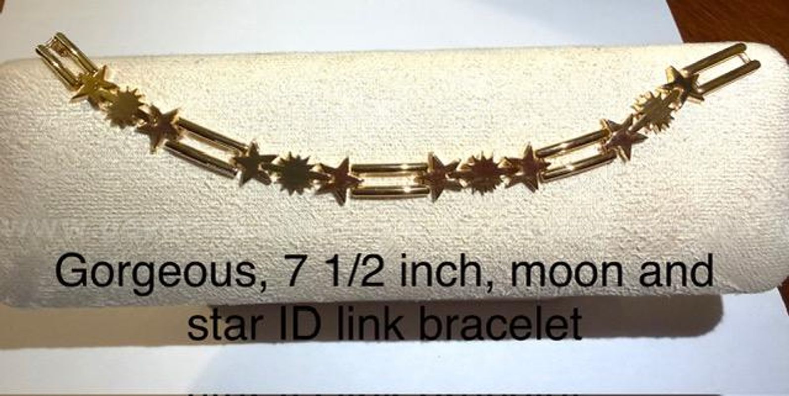Gorgeous, Ladies, 7 1/2 Inch, Moon & Star ID Link Bracelet, 24k Real Gold Filled