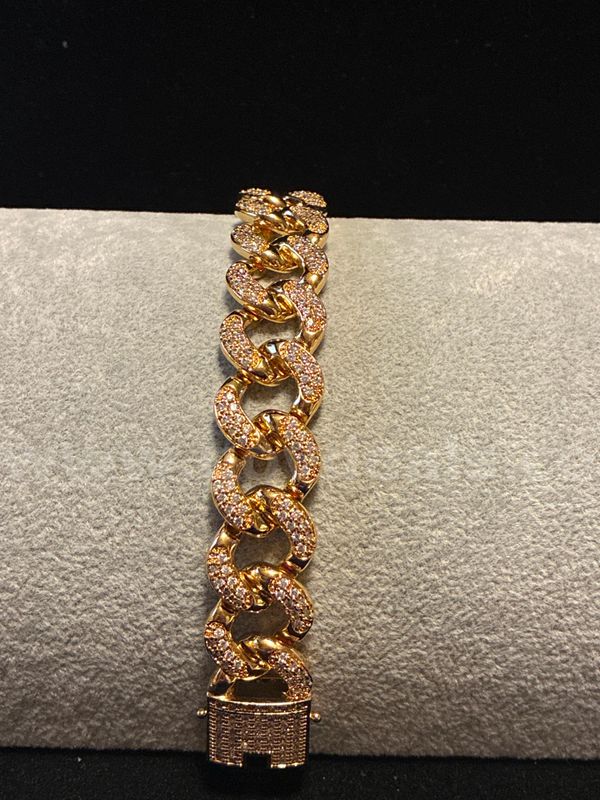 8 Inch, Heavy, CZ Curb Link Bracelet, 3.2 oz, 24K Real Gold Plated