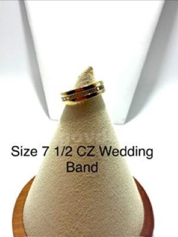 Beautiful, Size 7 1/2, CZ Unisex Wedding Band, 24k Real Gold Filled