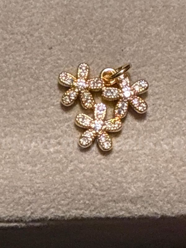 Casual, Ladies, 16K Gold Filled, Triple Flower CZ Pendant.