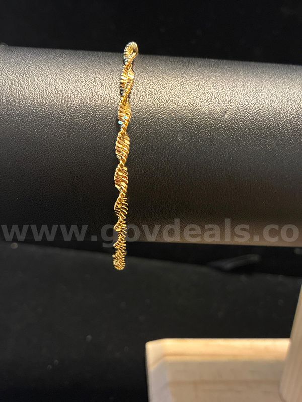Gorgeous, Real 24k Gold Filled, 7” Whisper Bracelet.