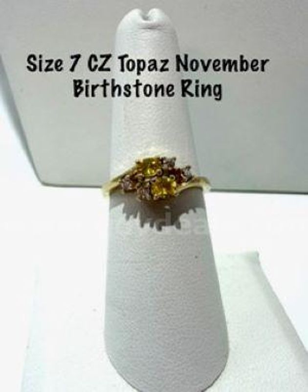Gorgeous, Ladies, Size 7, CZ, Topaz (Nov) Birthstone Ring
