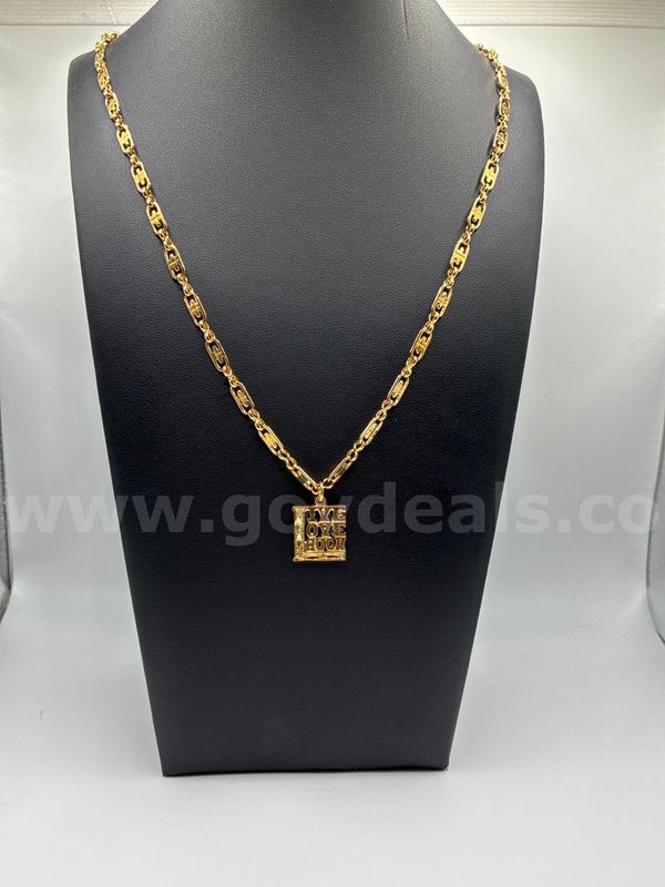 Beautiful, “LIVE LAUGH LOVE” Pendant with 24 Inch Chain. 24K Real Gold Filled.