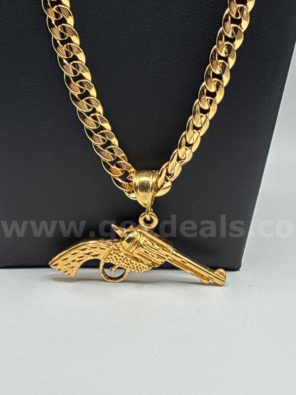 Gorgeous, 24K Gold Filled, 24”, Diamond-Cut Cuban Link Necklace W/ XL Revolver Pendant.