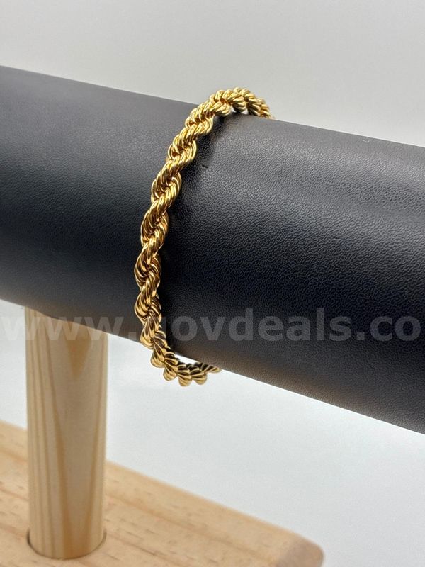 Gorgeous, 24k Gold Filled, 7 Inch, 4mm, Rope Chain.