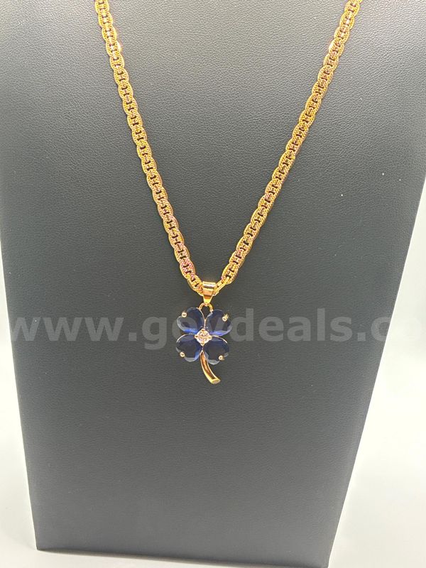 Lucky, 24k Gold Filled, Sapphire Clover Pendant W/ 20” Mariner Necklace.