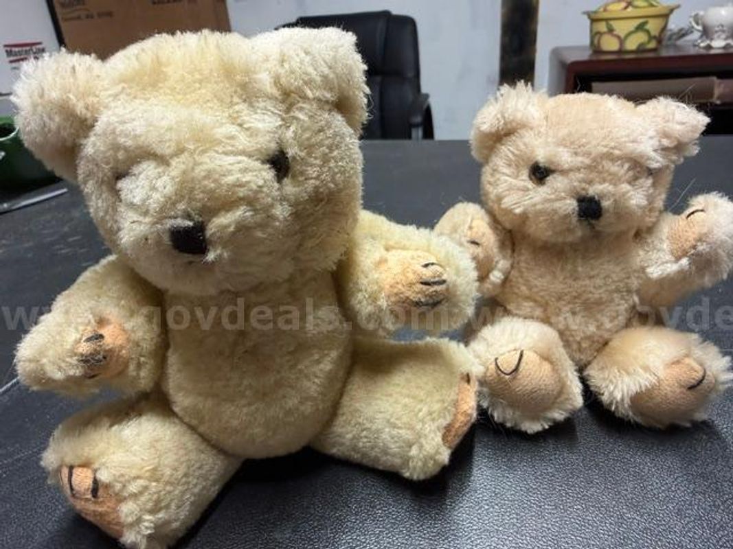(2) Vintage Stuffed Bears W/Movable Legs. No Tags