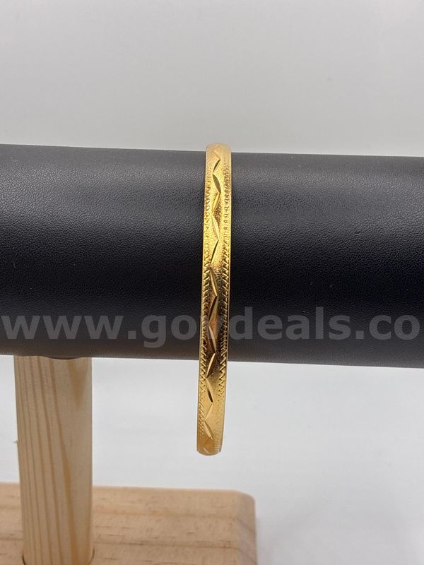 Diamond Cut Bangle Bracelet. 2 1/2 Inch 24K Real Gold Filled