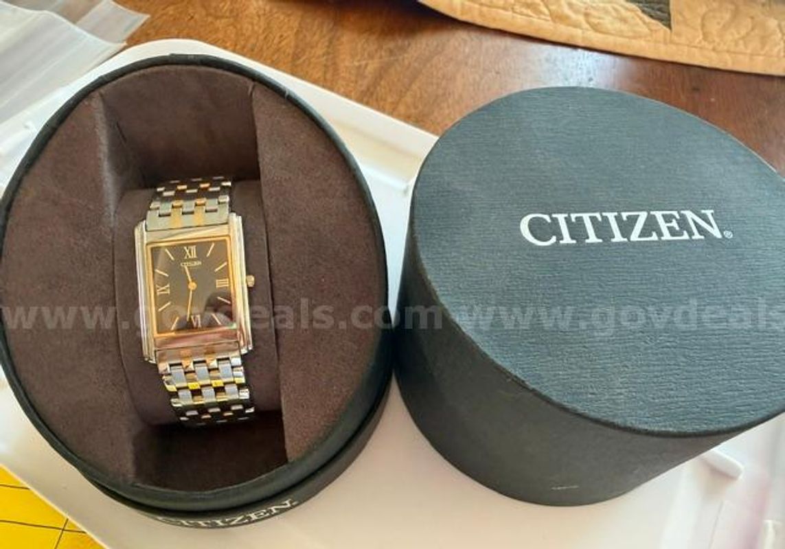 Vintage, Citizen Watch W/Box, Good Condition, Not Tested!