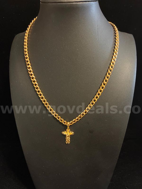 Beautiful, 24k Gold Filled, 16”, Small Cuban Link Necklace, W/Jesus on Cross