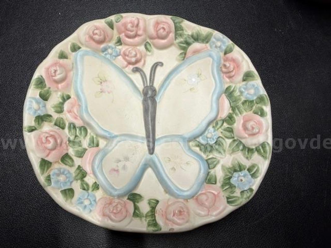 Vintage, Pfatzgraff Butterfly Plate, Excellent Condition, No Defects