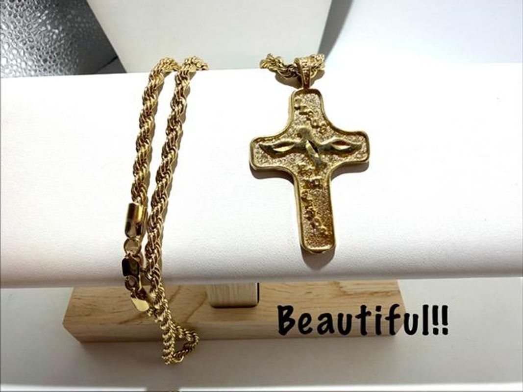 Radiant, 4MM, 20 Inch, 24kt Gold Filled, Diamond Cut Rope Chain W/Cross Pendant