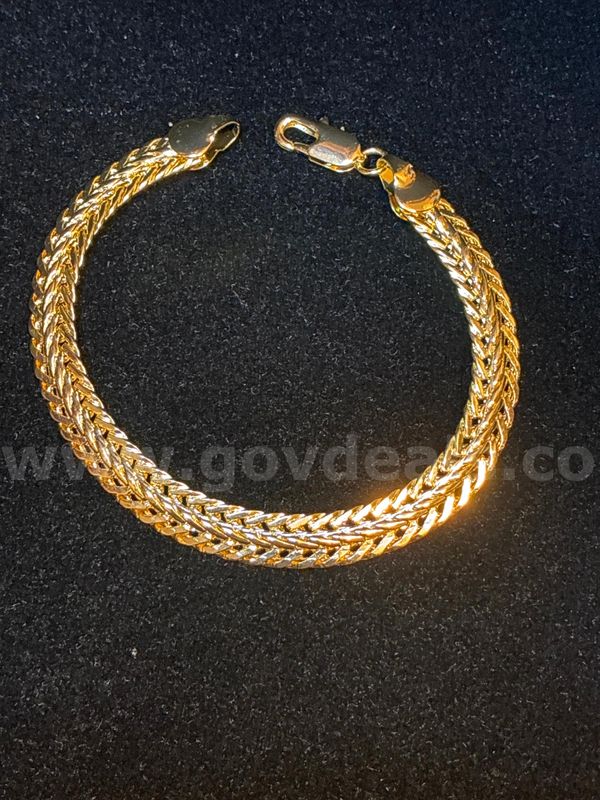 Gorgeous, 18K Gold Layered, 7.5” Braided Herringbone Bracelet.