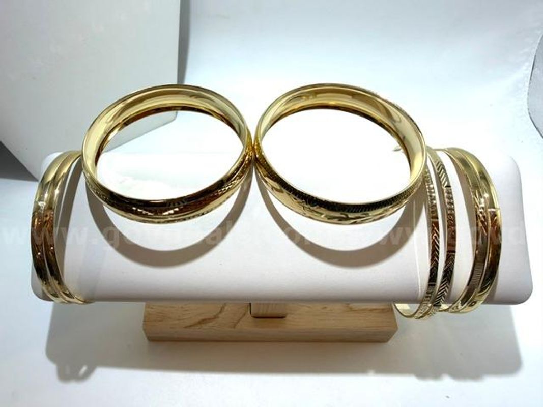 Set of (8), 24kt Gold Filled, Diamond Cut Bangel Bracelets, (2 of each size)