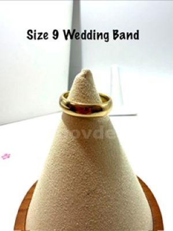 Gorgeous, Unisex, Size 9, 24kt Gold Filled, Wedding Band