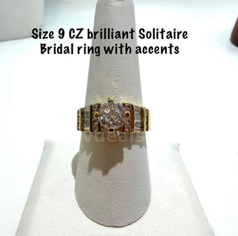 Dazzling, Ladies, 24kt Gold Filled, Size 9, CZ Brilliant Diamond Solitaire Ring W/Accents