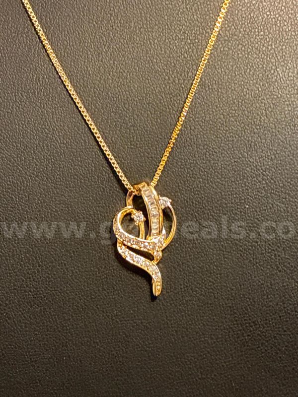 Beautiful, 18K Gold Filled, Ladies Elegant Heart CZ Pendant W/ 16+” Necklace.