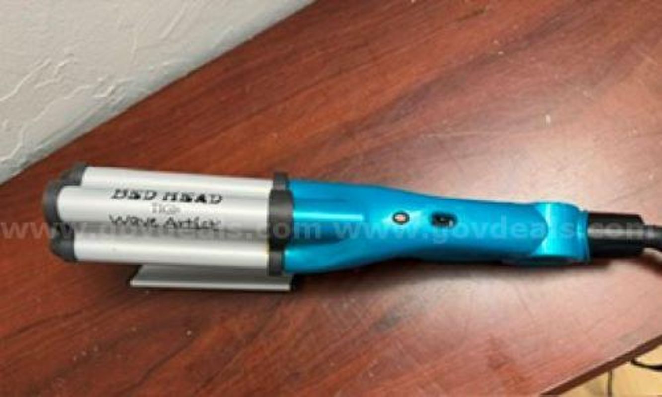 Hair Waver Wand/ Tourmaline Ceramic Plates Used, Good Working Condition