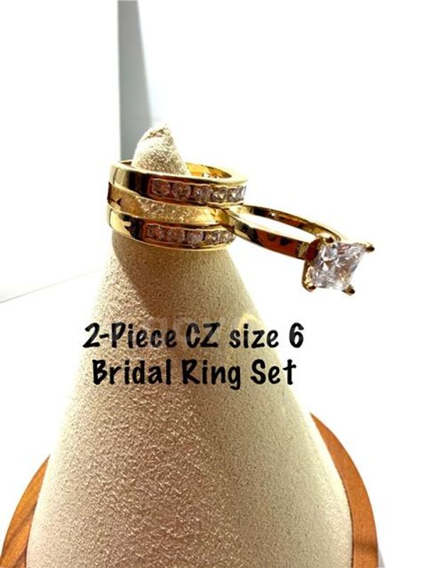 Beautiful, Ladies, Size 6, 24kt Gold Filled, Princess Cut CZ Diamond Bridal Ring