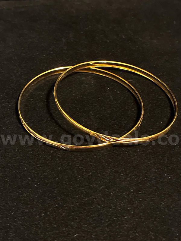 Beautiful, 24k Gold Filled, 2.5” Bangle Set!