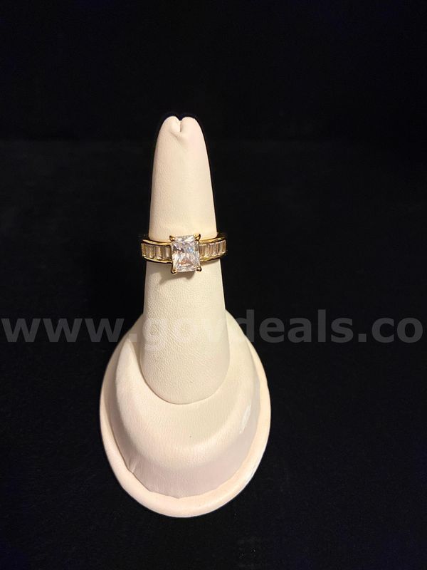 Elegant, 24k Gold Filled, Size 7 1/2, Multi-Cubic Zirconia Diamond Wedding Ring.