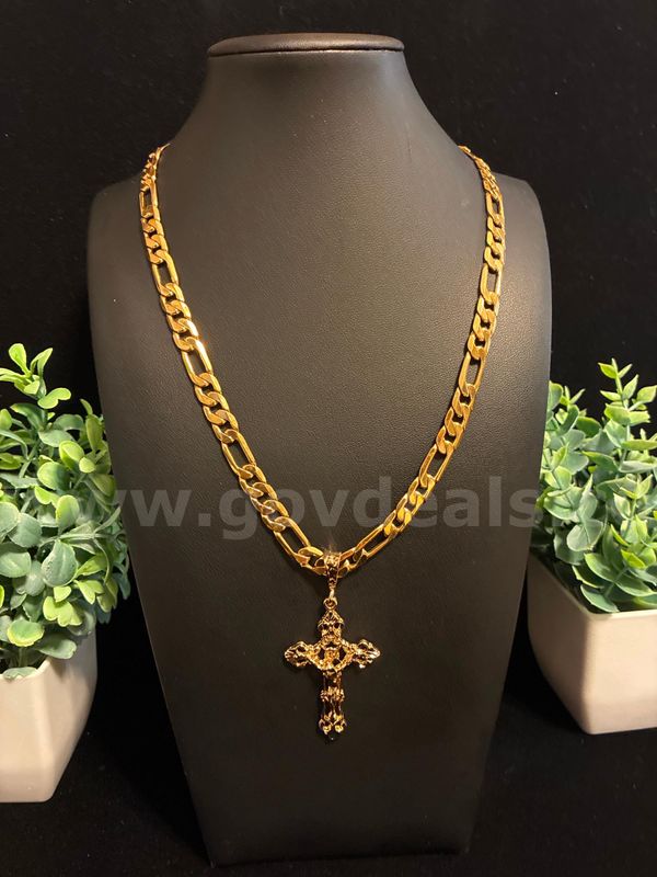 Lovely, 18 Inch, Fígaro Necklace w/ Diamond-cut Crucifix. 24K Real Gold Filled.