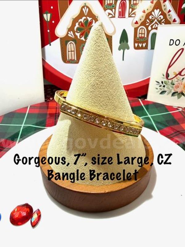 Gorgeous, 24kt Gold Filled, CZ Diamond Bangel Bracelet, Fits Size 7 Wrist