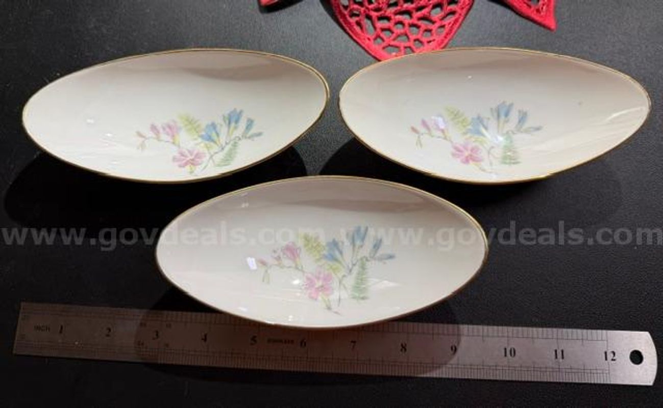 (3) Porcelain Vintage Oval Shaped Bowls From Germany
