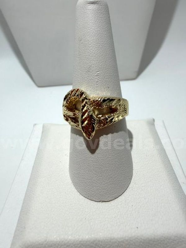 Gorgeous,Size 9, 24kt Gold Filled, Diamond Cut Snake Ring