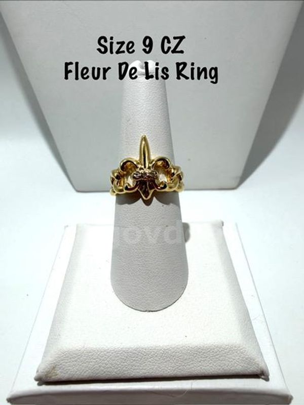Stunning, Size 9, 24kt Gold Filled, CZ Diamond Fleur De Lis Ring
