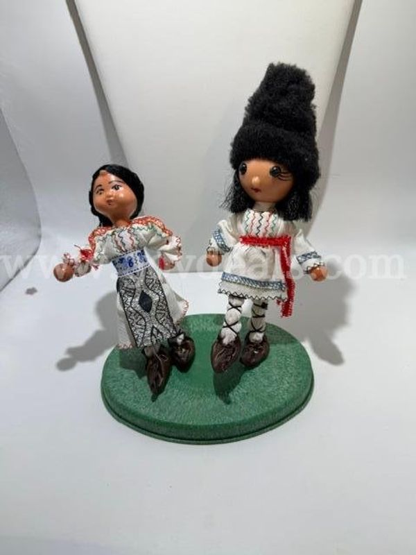 Vintage, Moldovan Folk Dolls