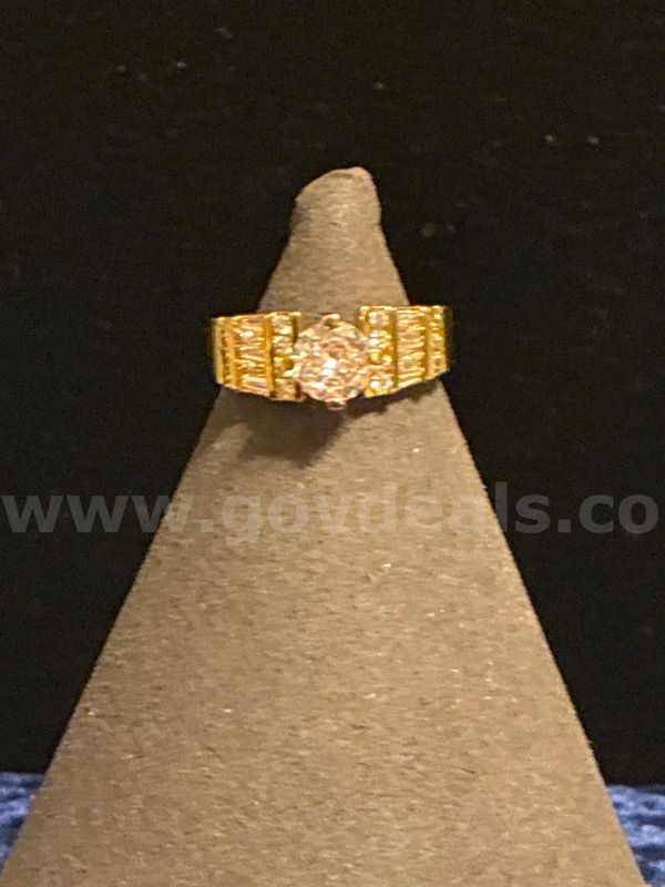 Stunning Ladies, Size 9, Diamond CZ, Solitaire Baguette Engagement Ring. 24k Real Gold Plated.