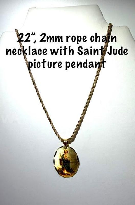 Beautiful, 24kt Gold Filled, 22 Inch, 2MM Rope Chain Necklace St Jude Picture Pendant