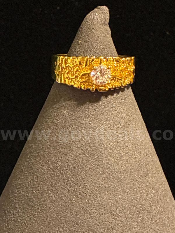Bold, Men's, Size 11 1/2, 24k Real Gold Filled, W/ Diamond CZ Ring.