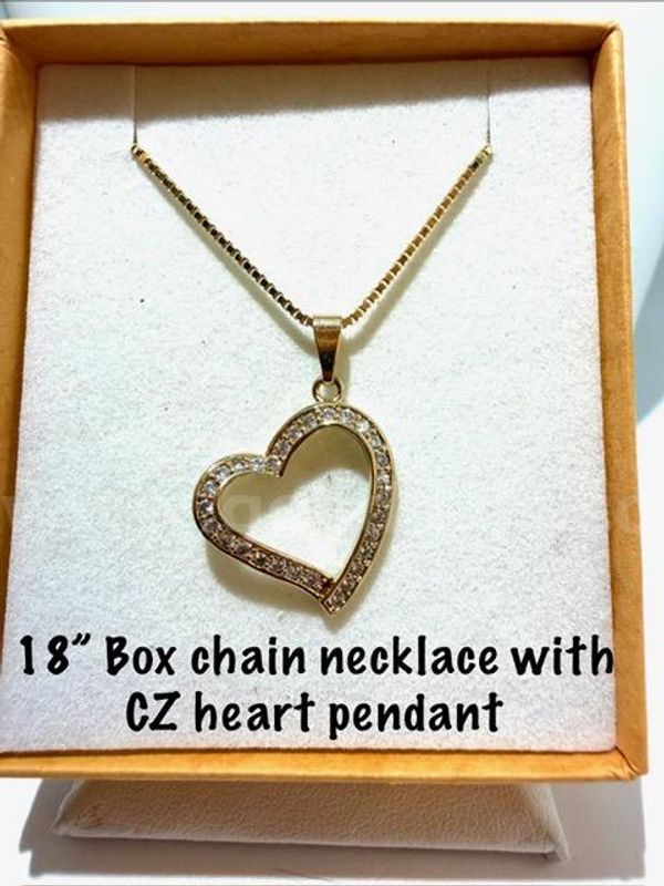 Adorable, 24k Gold Filled, 18 Inch Box Chain Necklace W/CZ Diamond Heart Pendant