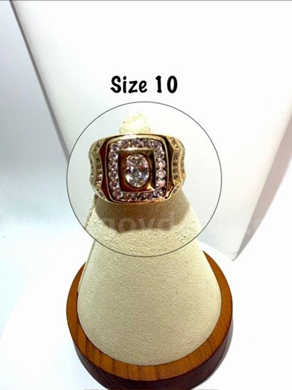 Exquisite, Men's, Size 10, 24k Gold FIlled, Brilliant CZ Diamond Solitaire Ring W/Accents