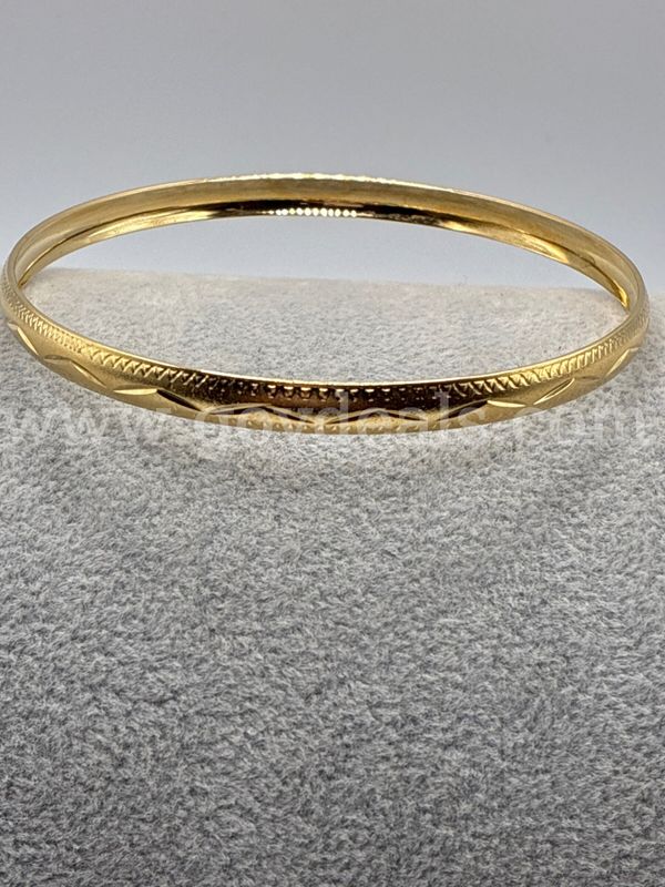 Diamond Cut Bangle Bracelet. 2 1/2 Inch 24K Real Gold Filled