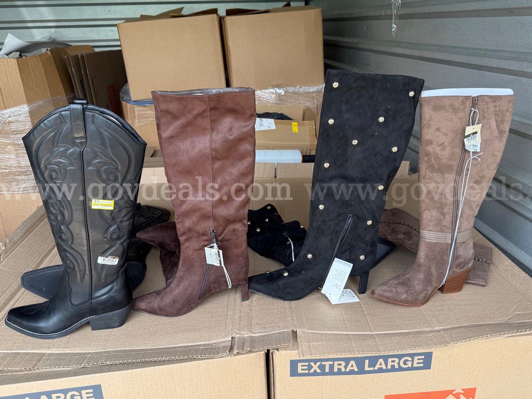 Lot of 10 Women's Fashion Boots – Assorted Brands & Sizes – Customer Returns w/ Tags – Near New Condition