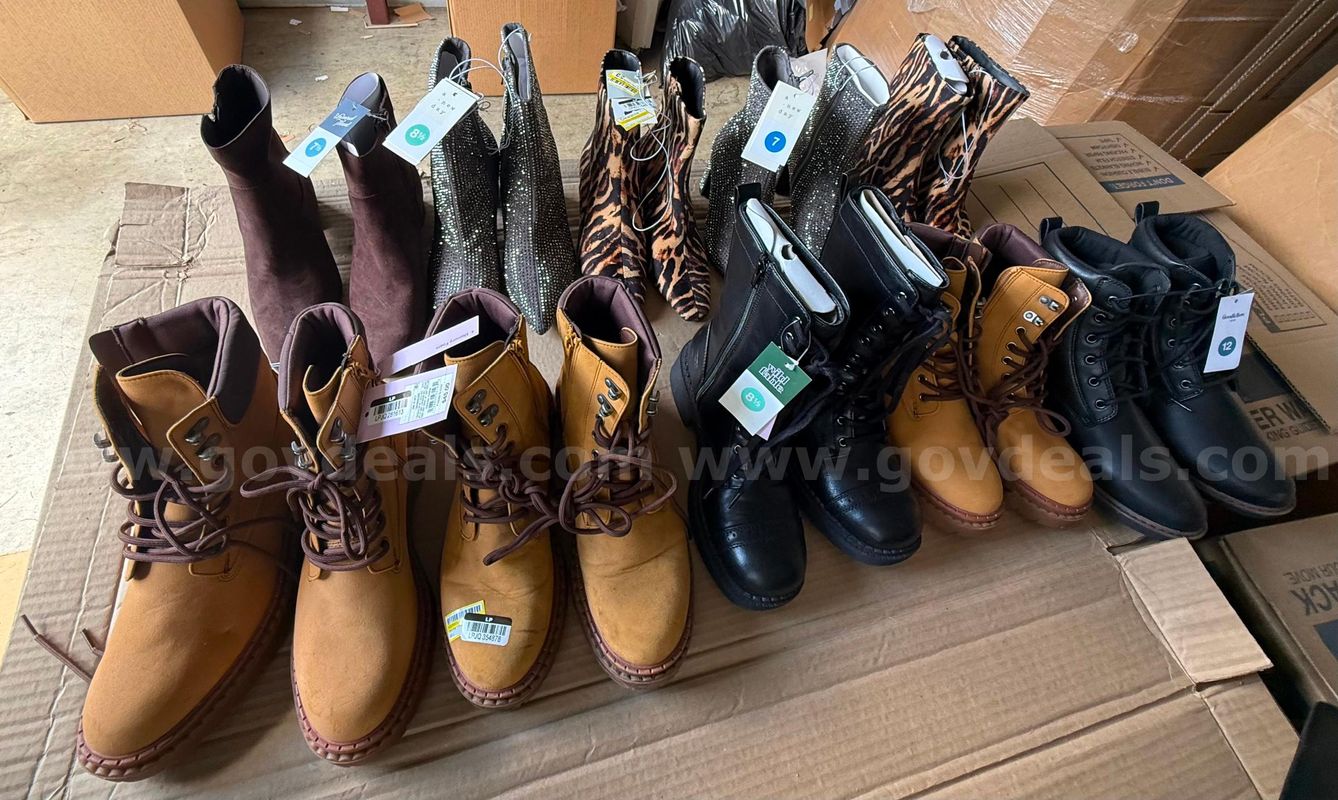 Lot of 10 Assorted Men’s & Women’s Fashion Shoes & Boots – Customer Returns w/ Tags – Mixed Sizes – Near New Condition