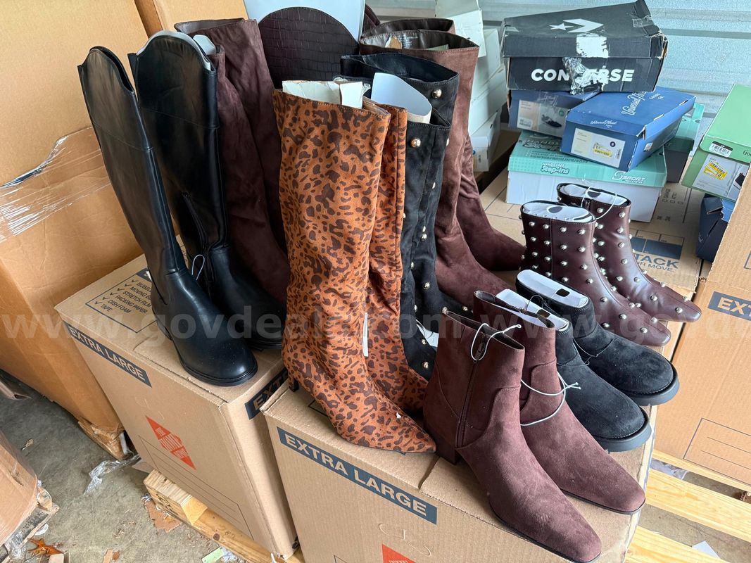 Lot of 10 Women’s Fashion Boots – Universal Thread & A New Day – Assorted Sizes 7–11 – Customer Returns with Tags