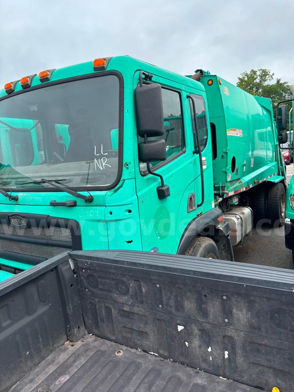 2015 Autocar LLC XPERT