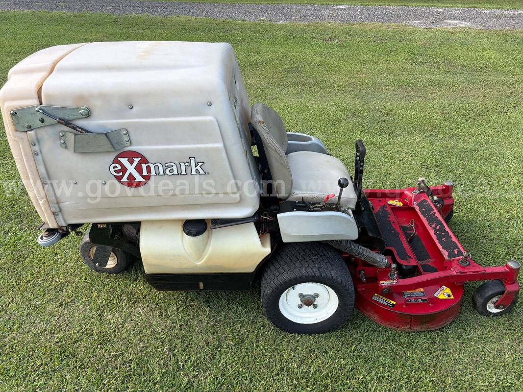 Exmark Navigator 48" Commercial Mower