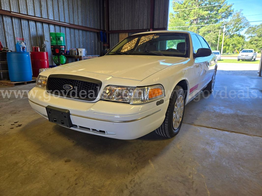 2004 Ford Crown Victoria