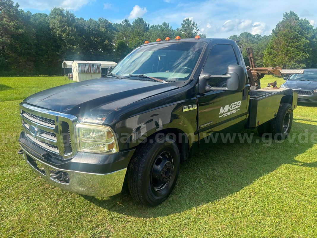 2001 Ford F-350 SD XLT 2WD DRW